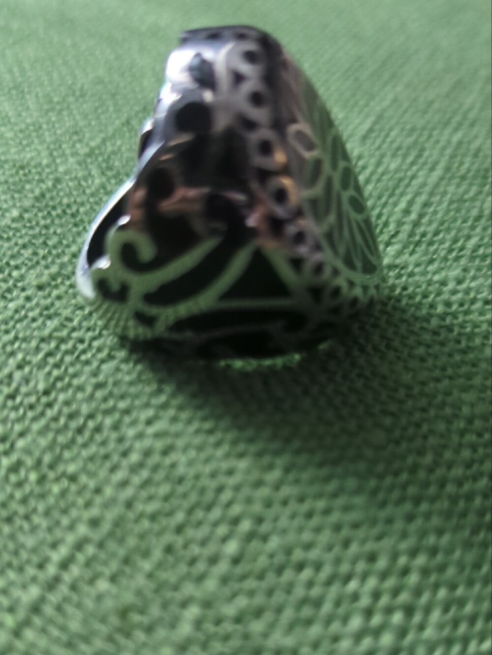 Stainless Steel With Black Accent Design - Picture 3 of 8